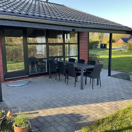 Scenic House On East Funen 200m From The Belt 펜션 Frorup