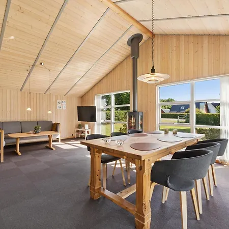 Scenic House On East Funen 200m From The Belt Frorup