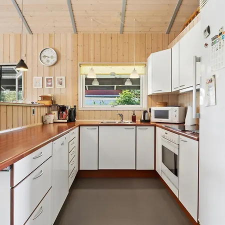 Holiday home Scenic House On East Funen 200m From The Belt