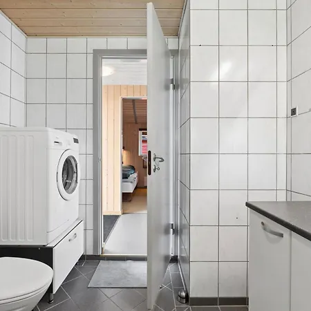 Scenic House On East Funen 200m From The Belt *
