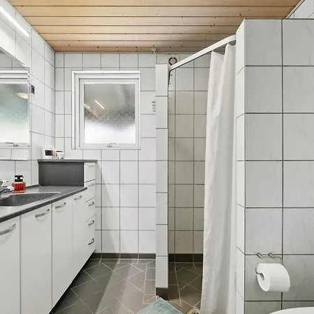 Scenic House On East Funen 200m From The Belt Holiday home Frorup