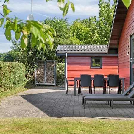 Scenic House On East Funen 200m From The Belt